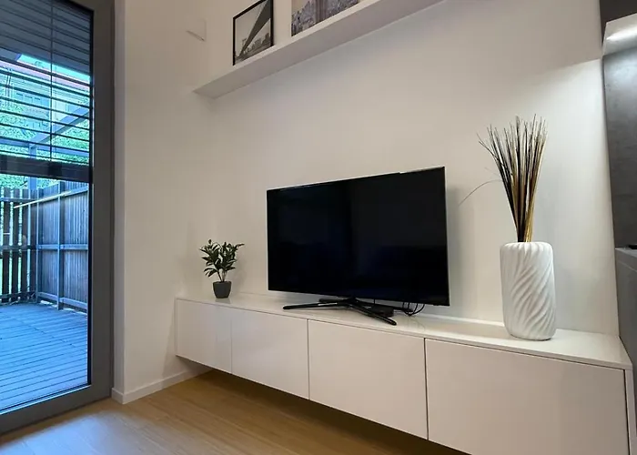 Apartmán Moderny 1-izbovy S Terasou, Ranajkami A Parkovanim *