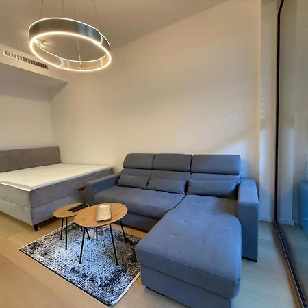 Moderny 1-izbovy S Terasou, Ranajkami A Parkovanim 公寓 *